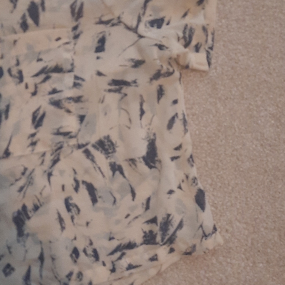 Cropped‎ blouse - Picture 4 of 5
